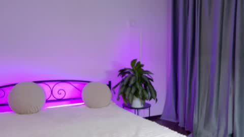 Snapshot of kimbeerlou chatting on November 23, 2:06 pm kimbeerlou online show from November 23, 2:06 pm