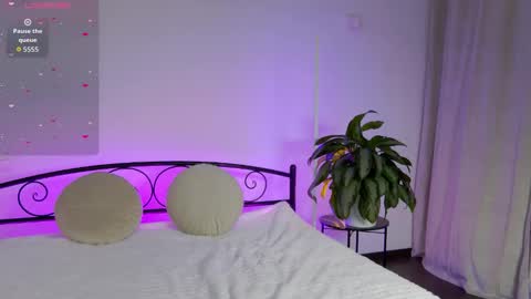 Snapshot of kimbeerlou chatting on December 3, 6:43 am kimbeerlou online show from December 3, 6:43 am