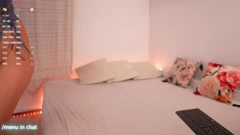 Snapshot of kimberhot chatting on November 7, 1:16 am Kim online show from November 7, 1:16 am