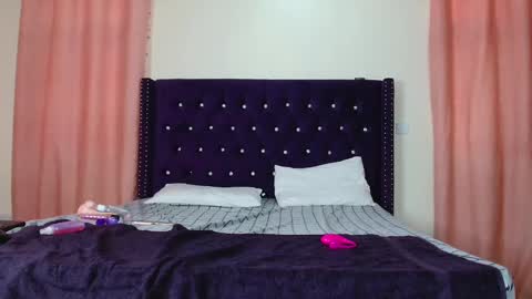 Snapshot of kimberly_blaze chatting on February 3, 6:02 am kimberly_blaze online show from February 3, 6:02 am