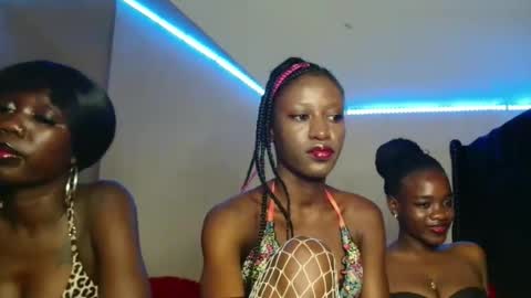 Kimberly online show from November 18, 4:00 pm