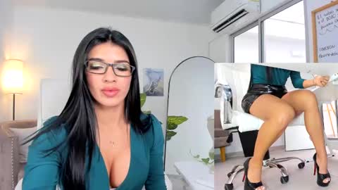 Snapshot of kimberly_hot2 chatting on December 12, 7:15 pm Melissa online show from December 12, 7:15 pm