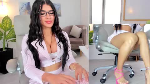 Snapshot of kimberly_hot2 chatting on February 28, 7:35 pm Melissa online show from February 28, 7:35 pm