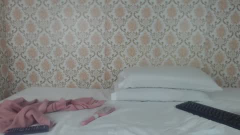 Kimberly online show from January 19, 11:00 pm