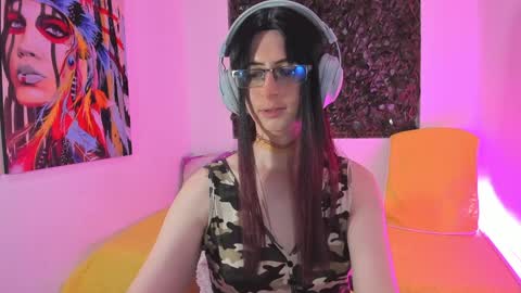 Snapshot of kimberly_thonson chatting on February 5, 11:28 pm kimberly_thonson online show from February 5, 11:28 pm