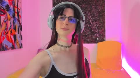 Snapshot of kimberly_thonson chatting on February 6, 8:13 pm kimberly_thonson online show from February 6, 8:13 pm