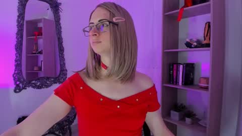 Snapshot of kimberly_thonson chatting on November 27, 4:42 pm kimberly_thonson online show from November 27, 4:42 pm