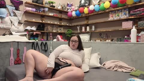 Snapshot of kimberlycaprice chatting on February 6, 4:25 pm kimberlycaprice online show from February 6, 4:25 pm