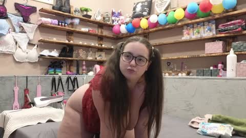 Snapshot of kimberlycaprice chatting on February 7, 4:14 pm kimberlycaprice online show from February 7, 4:14 pm