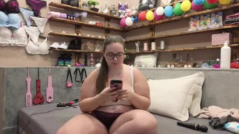 Snapshot of kimberlycaprice chatting on February 9, 5:08 am kimberlycaprice online show from February 9, 5:08 am