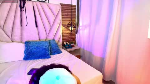 kimberlyfox_t online show from April 17, 2:20 pm