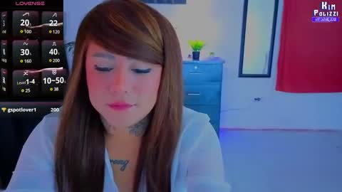 Snapshot of kimberlygati2 chatting on February 21, 2:17 am Kimberly Polizzi online show from February 21, 2:17 am