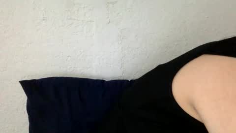 Snapshot of kimberlylynn chatting on March 6, 3:24 pm KimberlyLynn online show from March 6, 3:24 pm