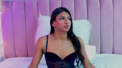 Kimberlyn online show from June 27, 8:25 pm