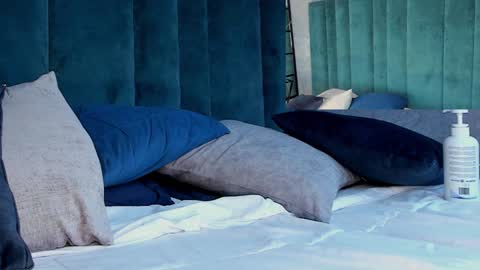 Snapshot of kimblair_ chatting on December 22, 12:49 pm Kim online show from December 22, 12:49 pm