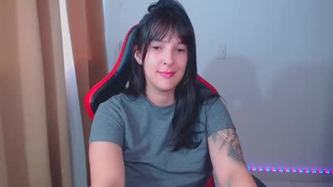 Snapshot of kimflexible_ chatting on January 7, 2:19 pm Kim 3 online show from January 7, 2:19 pm