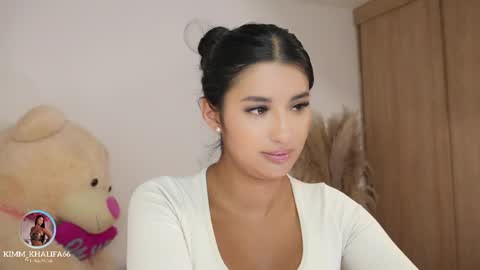 Kim  online show from April 11, 12:48 am