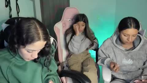 kimmi online show from February 16, 11:12 pm