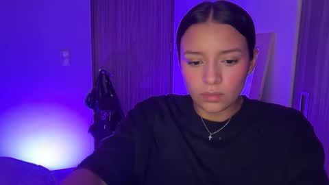 kimmi online show from March 18, 11:19 pm