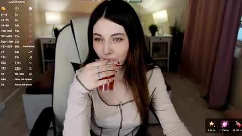  Your Kimmie  follow me  online show from March 26, 12:22 pm