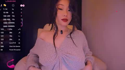 Snapshot of kimmy_chi chatting on February 24, 7:01 pm Lo online show from February 24, 7:01 pm