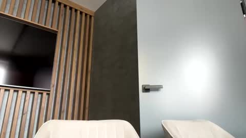 Snapshot of kimmy_sunn chatting on February 14, 10:17 am Kimmy online show from February 14, 10:17 am