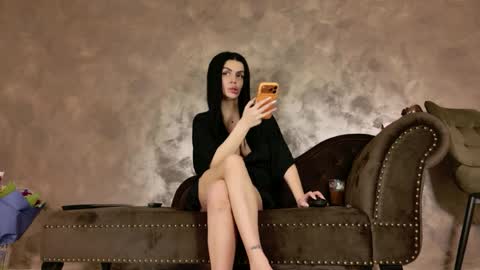 Kim Wilmes online show from February 28, 7:09 am