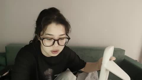 Kimi online show from May 21, 3:24 am