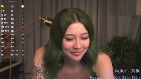Snapshot of kina_ka chatting on January 2, 8:49 am kina_ka online show from January 2, 8:49 am