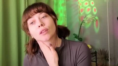 Snapshot of kina_ka chatting on October 4, 8:12 am kina_ka online show from October 4, 8:12 am