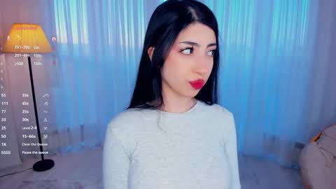 Snapshot of kindraevert chatting on December 20, 4:41 am Megan online show from December 20, 4:41 am