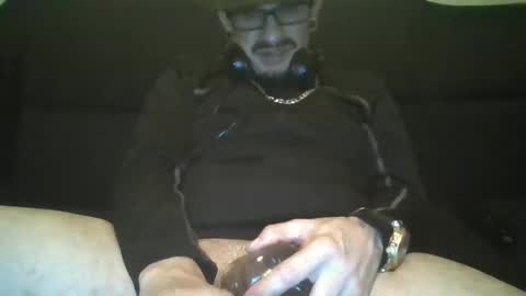 Snapshot of king761987 chatting on September 20, 4:24 am king761987 online show from September 20, 4:24 am