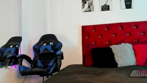 Snapshot of king_ares1 chatting on April 23, 11:09 am king_ares1 online show from April 23, 11:09 am