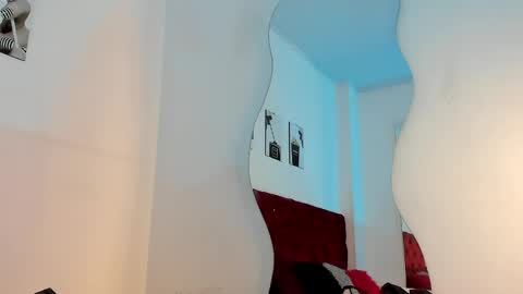 Snapshot of king_ares1 chatting on May 25, 11:16 am king_ares1 online show from May 25, 11:16 am
