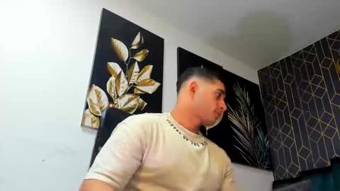 Angel Falconer online show from December 1, 12:15 am