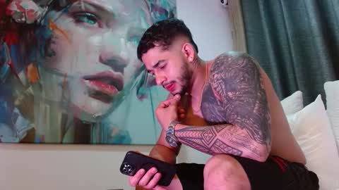 Angel Falconer online show from February 18, 3:24 am