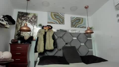 HOT MEN BLACK online show from April 15, 12:12 pm