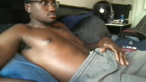 Snapshot of king_lj293 chatting on July 15, 10:37 pm king lj online show from July 15, 10:37 pm