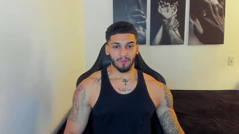 Snapshot of king_of_kings__ chatting on October 26, 1:22 am king_of_kings__ online show from October 26, 1:22 am