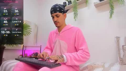 king voy online show from October 19, 8:42 pm