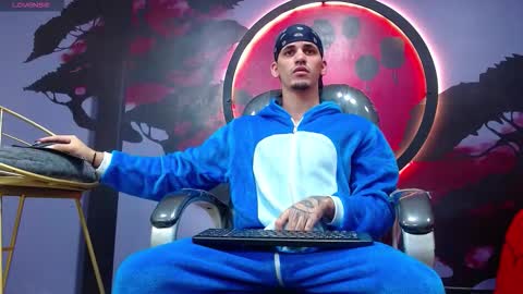 king voy online show from November 2, 8:11 pm