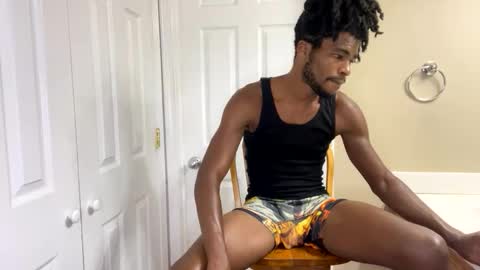 Snapshot of kingalmighty01 chatting on October 16, 3:18 am King Almighty01 online show from October 16, 3:18 am