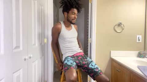 Snapshot of kingalmighty01 chatting on October 24, 5:48 am King Almighty01 online show from October 24, 5:48 am