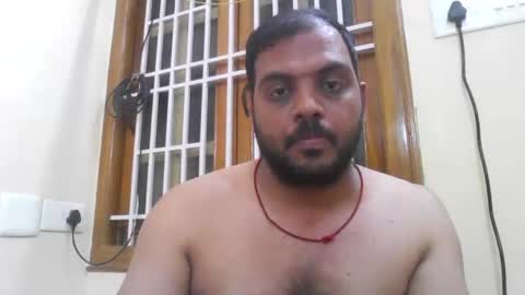 Snapshot of kingalpines1 chatting on October 25, 5:40 pm kingalpines1 online show from October 25, 5:40 pm