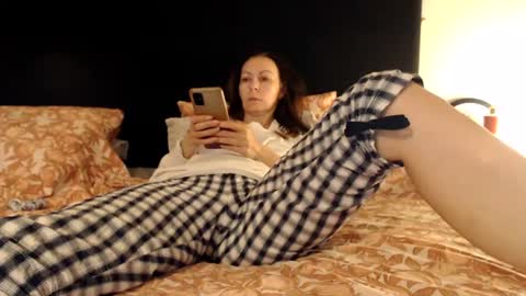 sexysexyhotwetpinkredpussy online show from July 10, 9:39 pm
