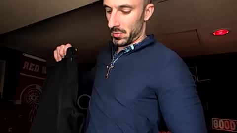 kingdaddysayless online show from May 25, 12:16 am