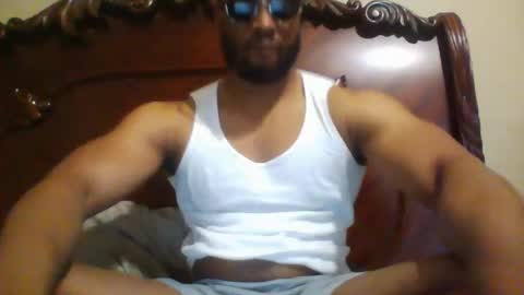 Snapshot of kingdreck28 chatting on February 4, 4:05 am kingdreck28 online show from February 4, 4:05 am