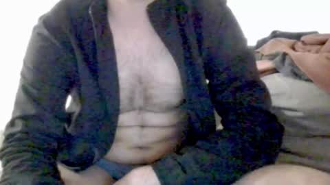 Snapshot of kingindisguise69 chatting on March 10, 2:50 am kingindisguise69 online show from March 10, 2:50 am