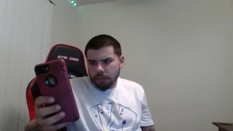 Snapshot of kingjames0627 chatting on January 28, 3:57 am James online show from January 28, 3:57 am