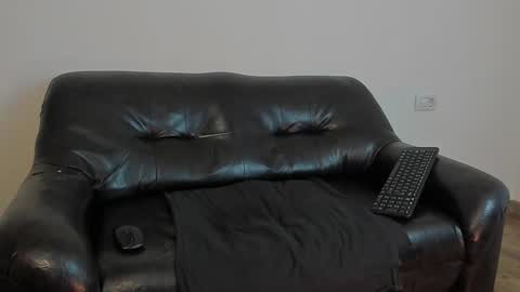 Snapshot of kingmallcom chatting on December 23, 11:47 am The King online show from December 23, 11:47 am